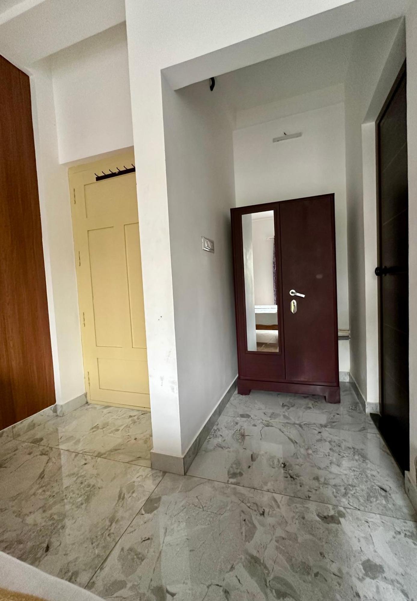 M M Residency Hotel Kochi Exterior photo